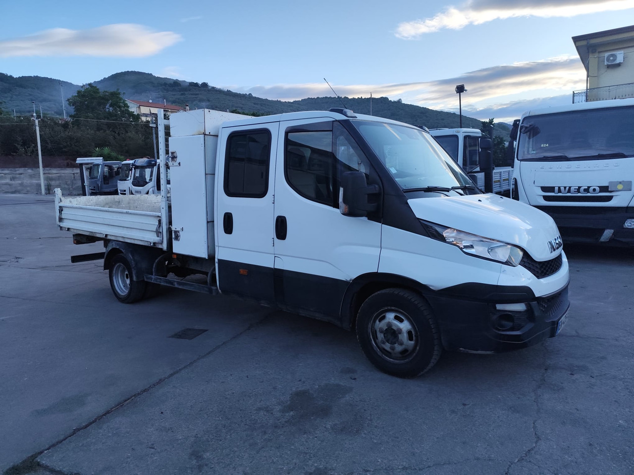 IVECO DAILY 35-140 en leasing occasion IVECO DAILY 35-140: photos 27