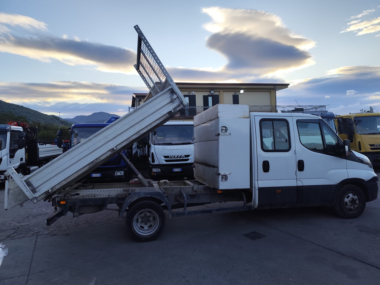 IVECO DAILY 35-140 en leasing occasion IVECO DAILY 35-140: photos 10