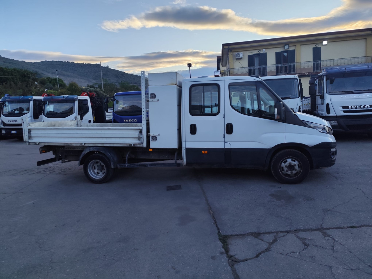 IVECO DAILY 35-140 en leasing occasion IVECO DAILY 35-140: photos 26
