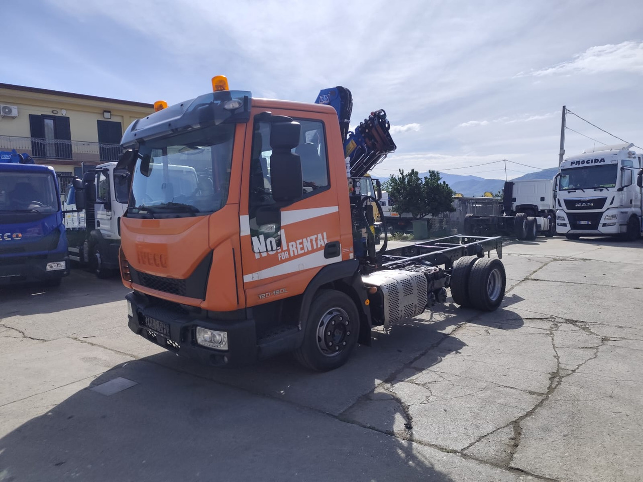 Camion grue IVECO EUROCARGO 120-90L: photos 34