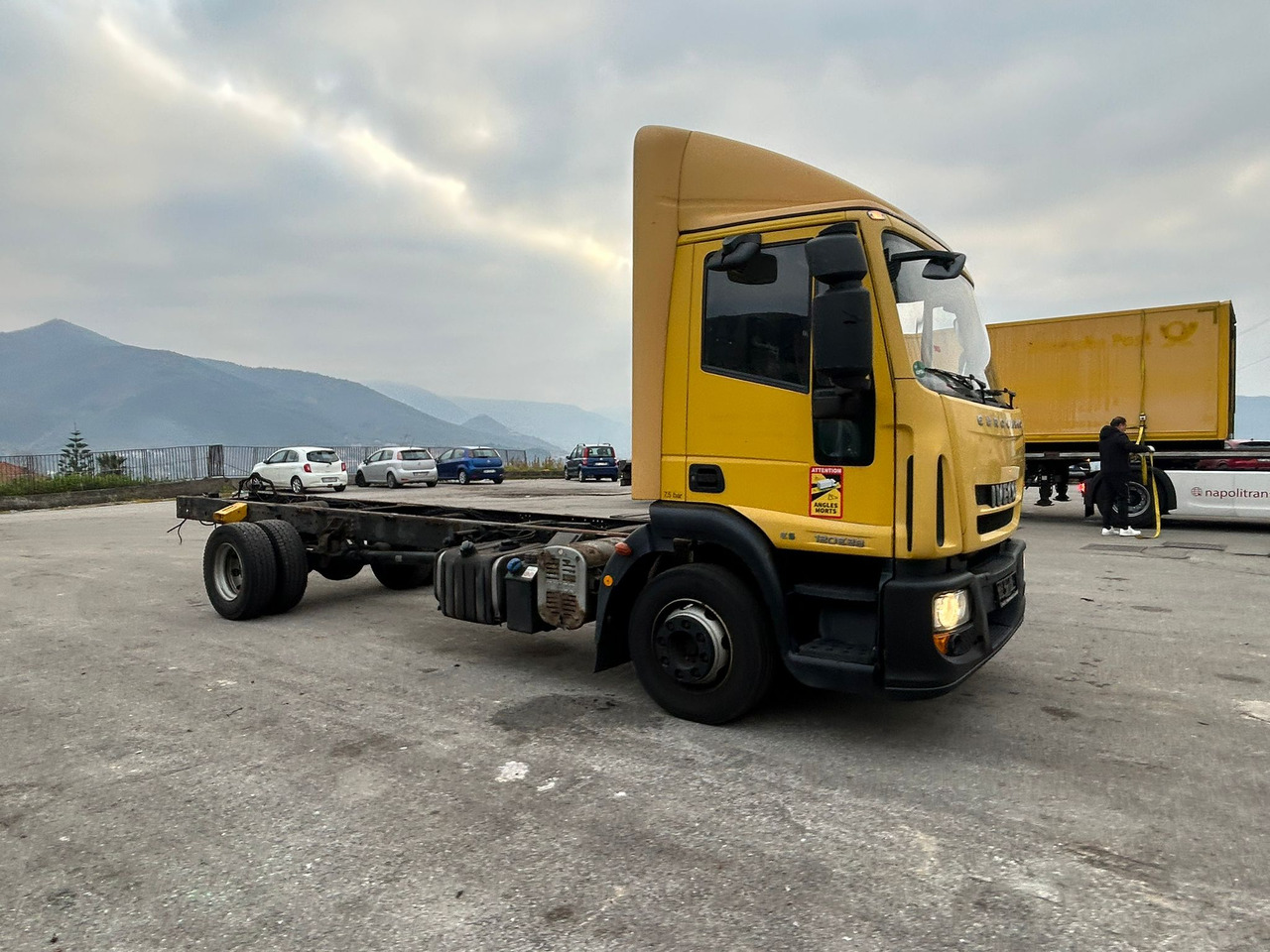 Châssis cabine IVECO EUROCARGO 120E28P: photos 11 Châssis cabine IVECO EUROCARGO 120E28P: photos 11