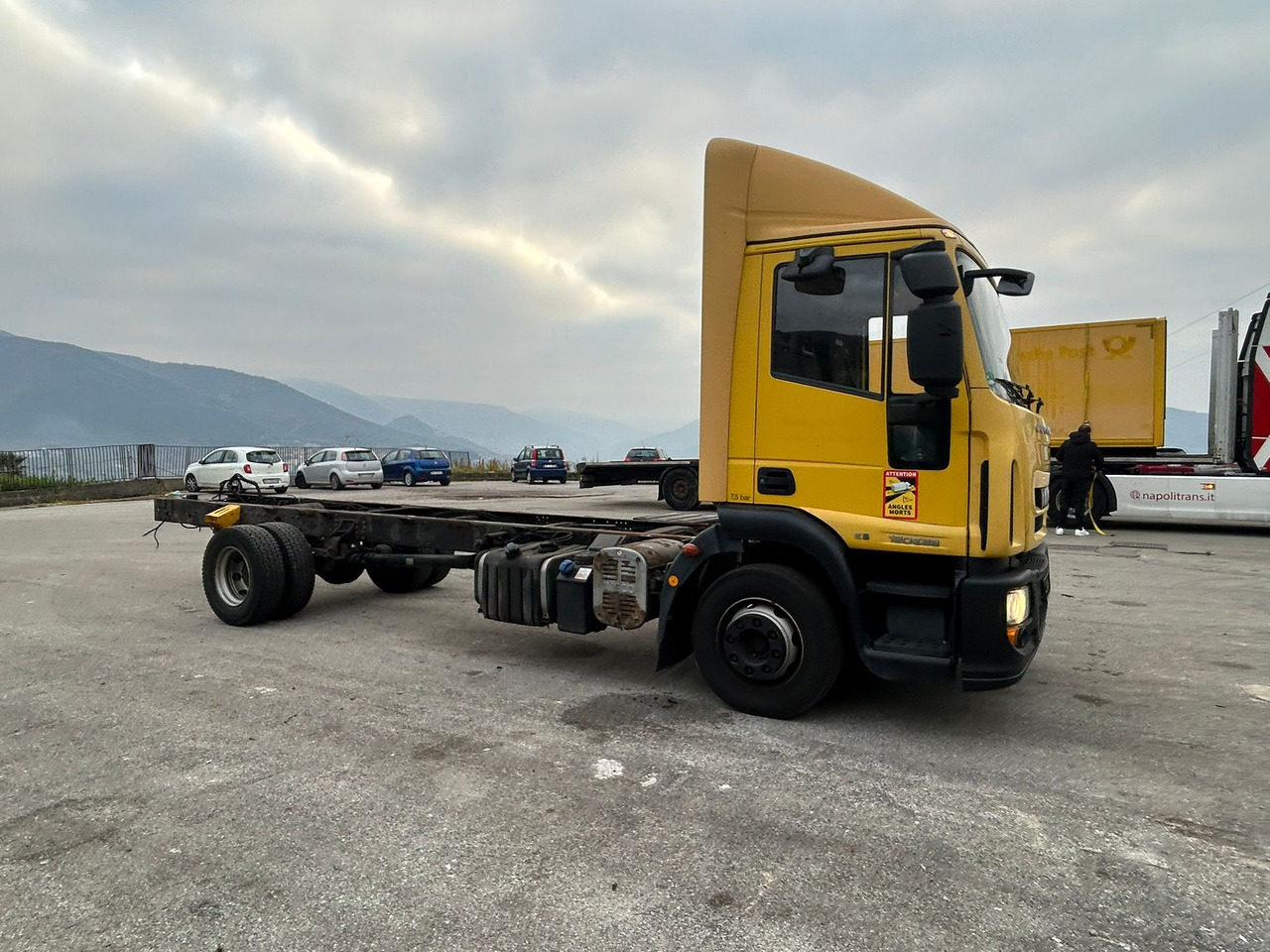 Châssis cabine IVECO EUROCARGO 120E28P: photos 10 Châssis cabine IVECO EUROCARGO 120E28P: photos 10