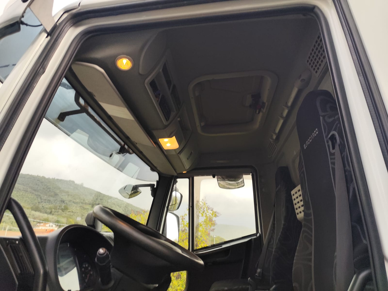 IVECO EUROCARGO 140-250 en leasing occasion IVECO EUROCARGO 140-250: photos 10