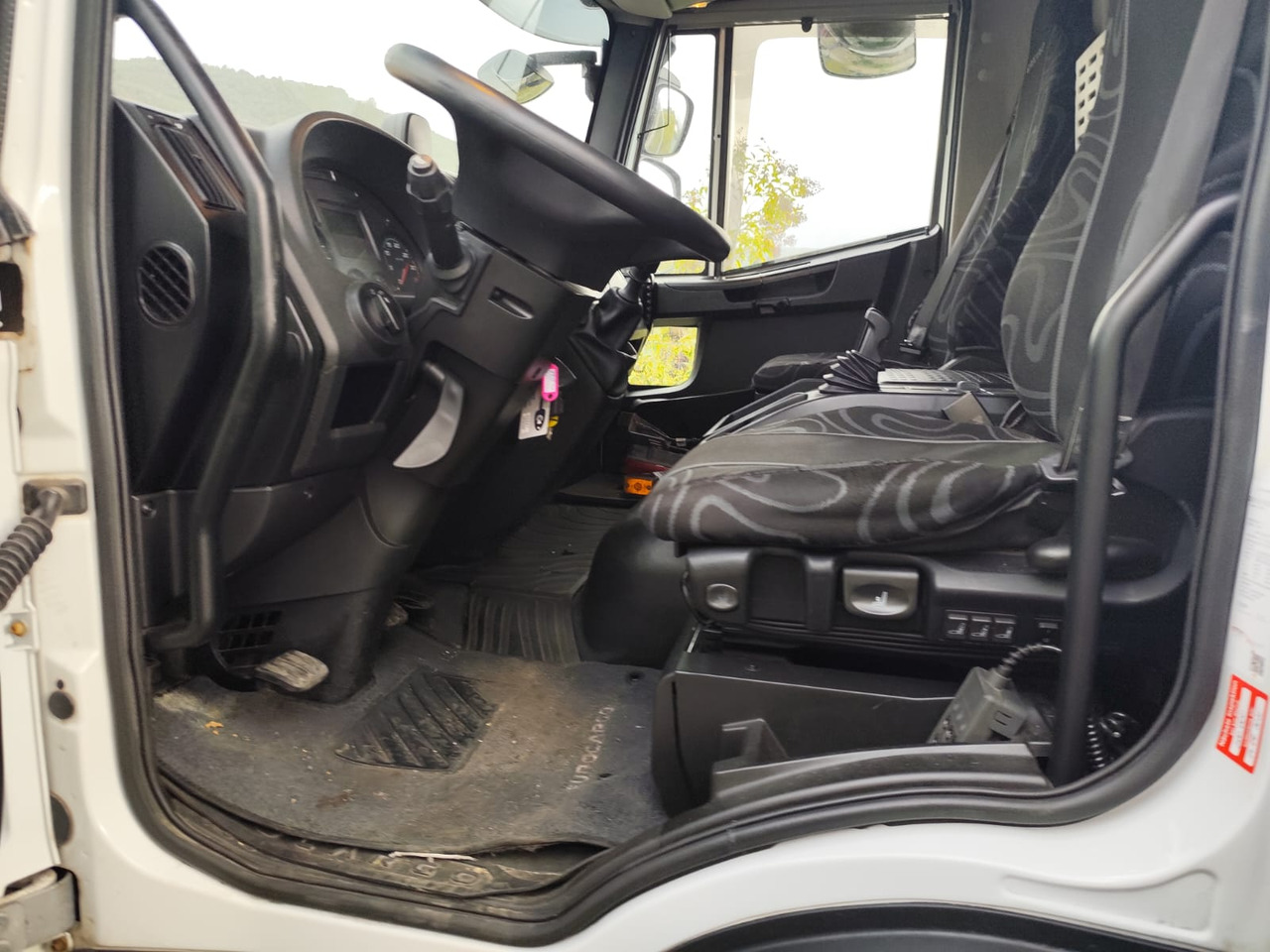 IVECO EUROCARGO 140-250 en leasing occasion IVECO EUROCARGO 140-250: photos 13