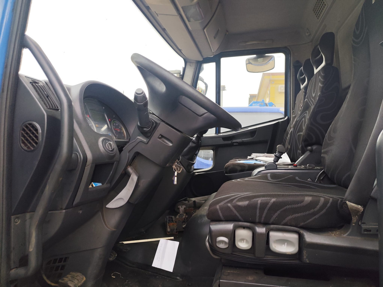 Châssis cabine IVECO EUROCARGO 140E25: photos 9