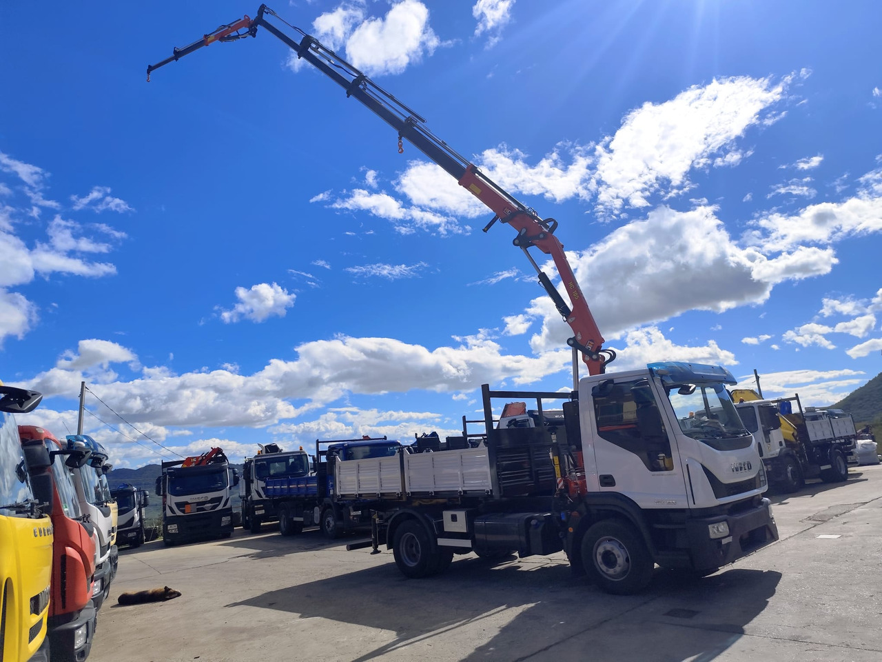 IVECO EUROCARGO 160-250 - Camion grue, Camion benne: photos 1 IVECO EUROCARGO 160-250 - Camion grue, Camion benne: photos 1