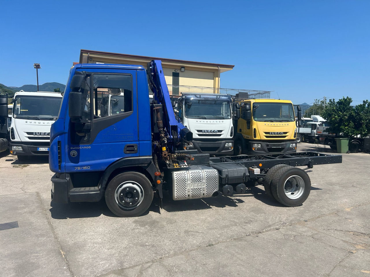 IVECO EUROCARGO 75-160 - Camion grue, Camion grue: photos 3 IVECO EUROCARGO 75-160 - Camion grue, Camion grue: photos 3