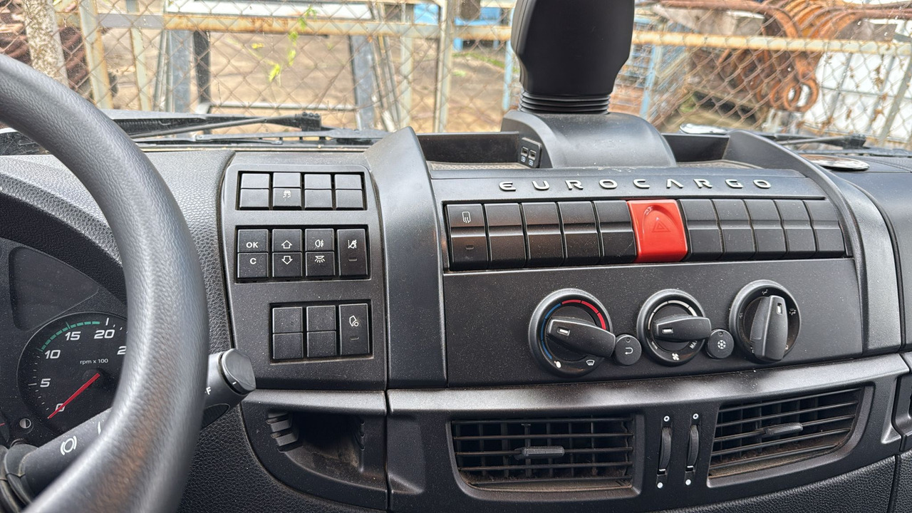 Châssis cabine IVECO EUROCARGO 80-190: photos 12