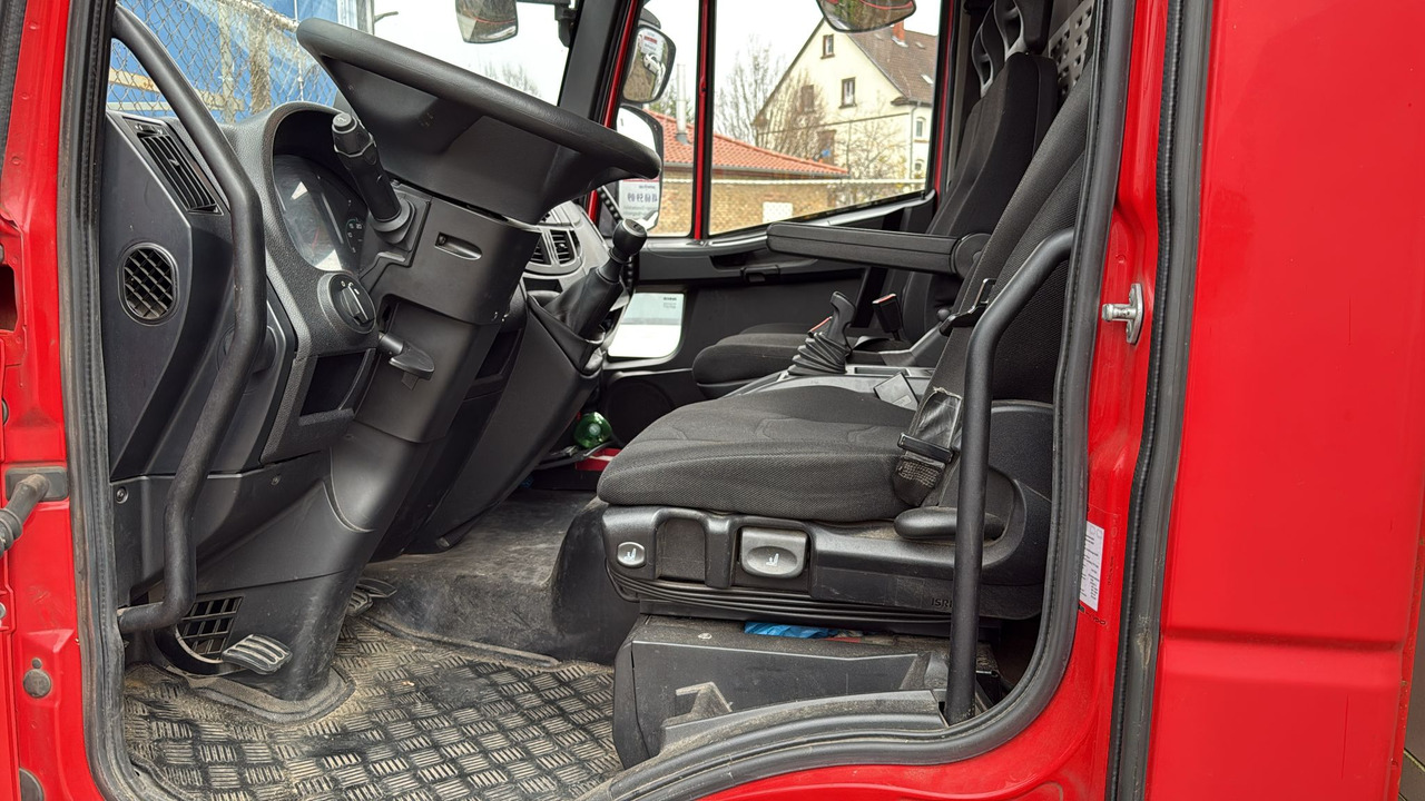 Châssis cabine IVECO EUROCARGO 80-190: photos 9