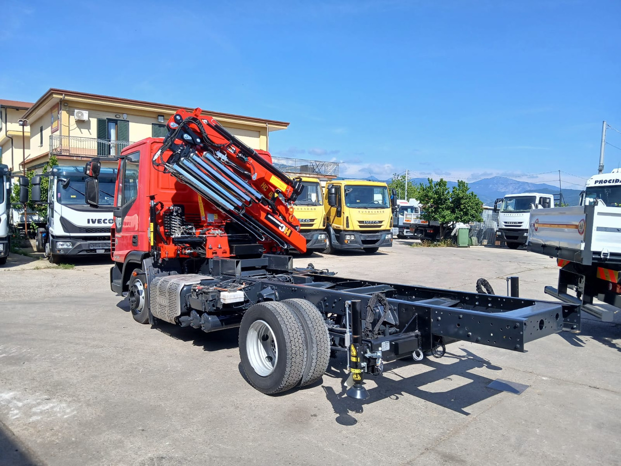 Camion grue IVECO EUROCARGO 80-190: photos 23