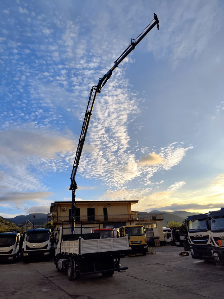 Camion grue, Camion benne IVECO EUROCARGO 80-210: photos 30 Camion grue, Camion benne IVECO EUROCARGO 80-210: photos 30