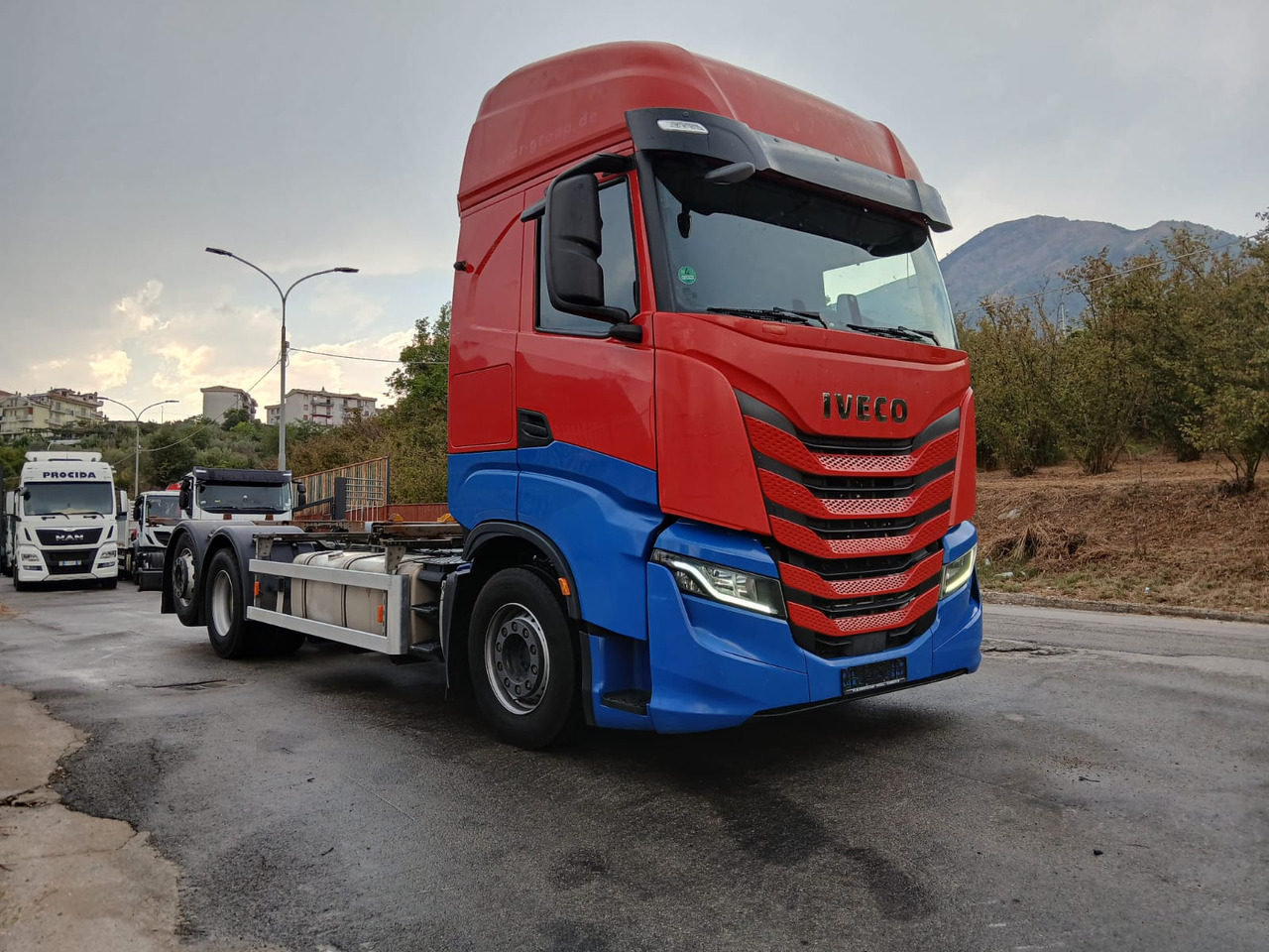 IVECO S-WAY AS260S48 Y - Châssis cabine: photos 4 IVECO S-WAY AS260S48 Y - Châssis cabine: photos 4