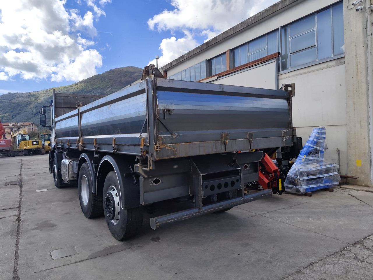 IVECO STRALIS AD 260S31 XP - Camion benne: photos 3 IVECO STRALIS AD 260S31 XP - Camion benne: photos 3