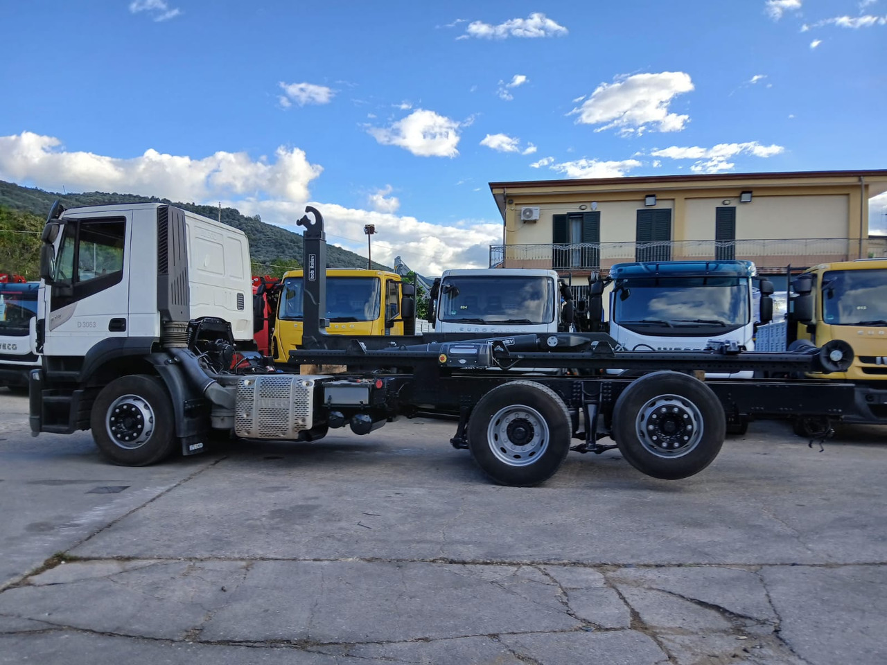 Camion ampliroll IVECO STRALIS AD 260S31 Y/P: photos 9