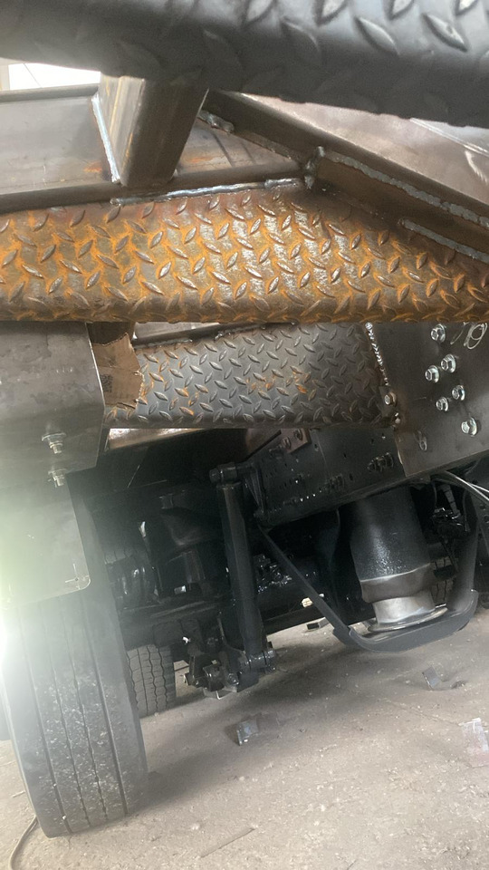 IVECO STRALIS AS 260S46 - Camion plateau: photos 4 IVECO STRALIS AS 260S46 - Camion plateau: photos 4