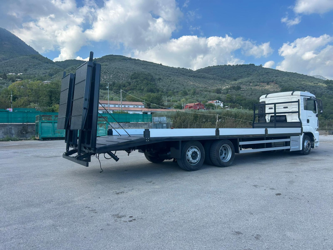 Camion plateau MAN TGS 26.360: photos 14