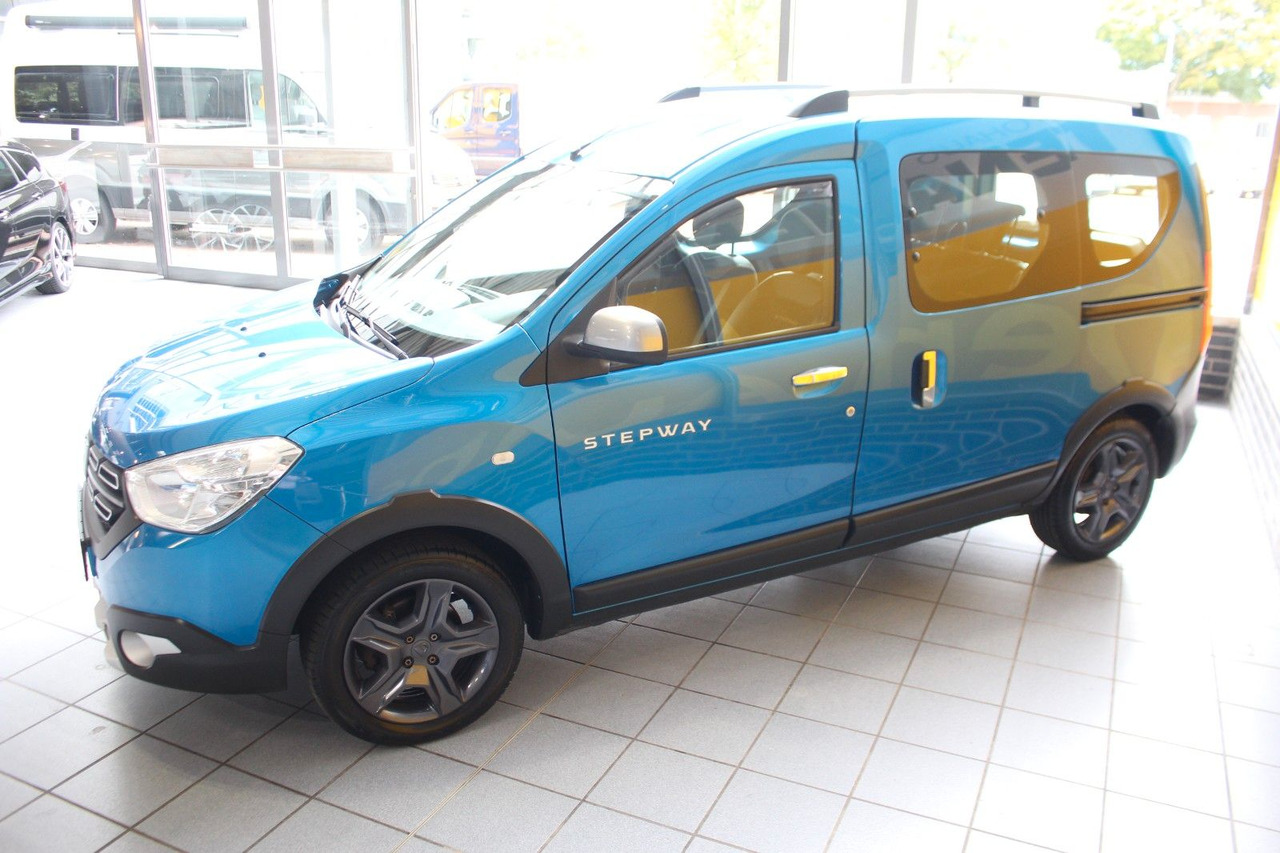Dacia Dokker Stepway Celebration Navi Bluetooth AHK - Transport de personnes: photos 5 Dacia Dokker Stepway Celebration Navi Bluetooth AHK - Transport de personnes: photos 5