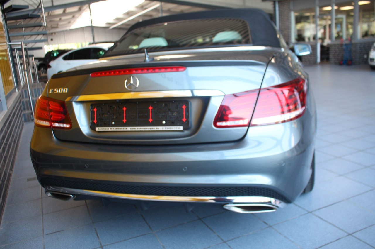 Mercedes-Benz E 500 Cabrio AMG Leder Memory Kamera LED DAB ACC - Voiture: photos 4 Mercedes-Benz E 500 Cabrio AMG Leder Memory Kamera LED DAB ACC - Voiture: photos 4