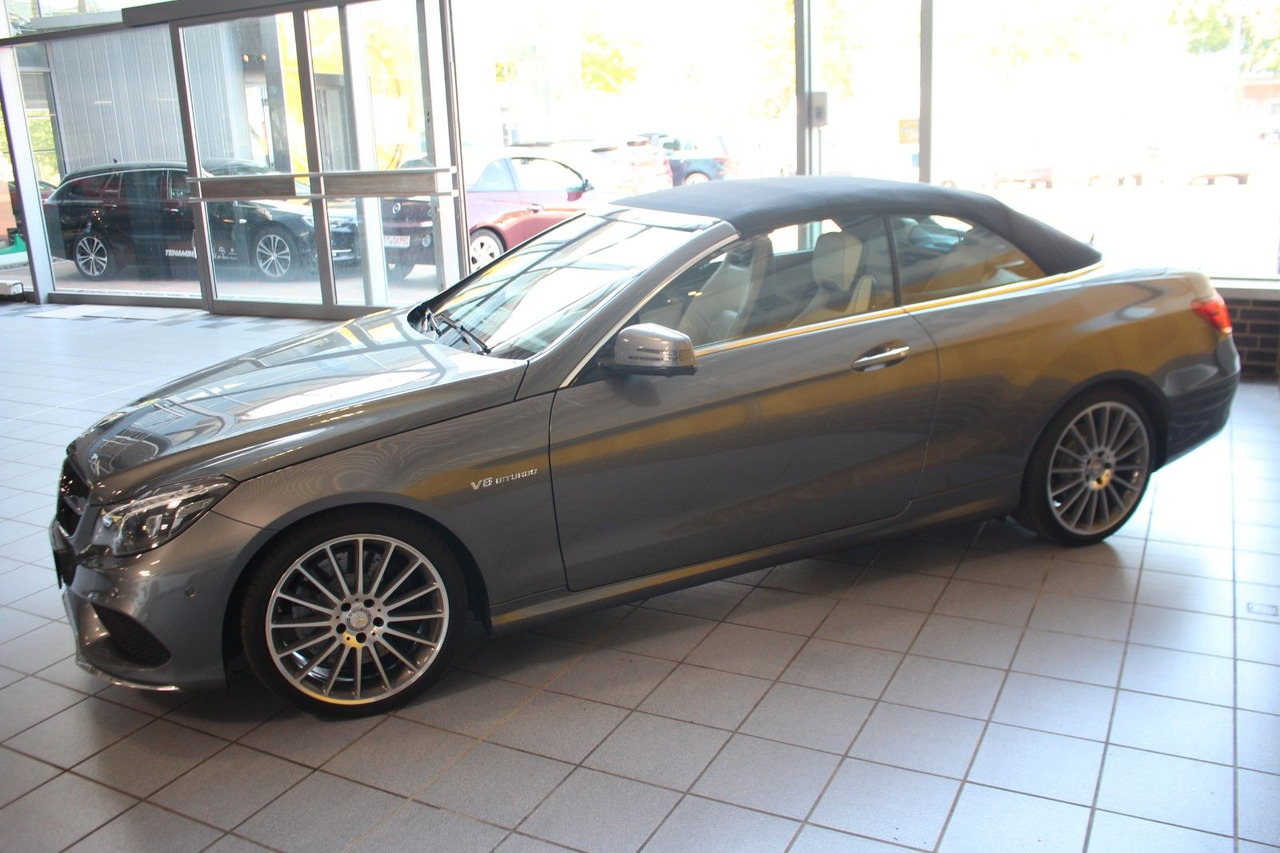 Mercedes-Benz E 500 Cabrio AMG Leder Memory Kamera LED DAB ACC - Voiture: photos 5 Mercedes-Benz E 500 Cabrio AMG Leder Memory Kamera LED DAB ACC - Voiture: photos 5