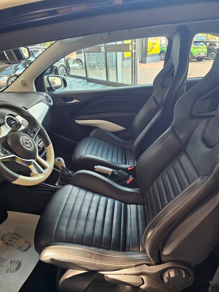 Opel Adam Rocks S Recaro Leder Infinity 18" - Voiture: photos 5 Opel Adam Rocks S Recaro Leder Infinity 18" - Voiture: photos 5