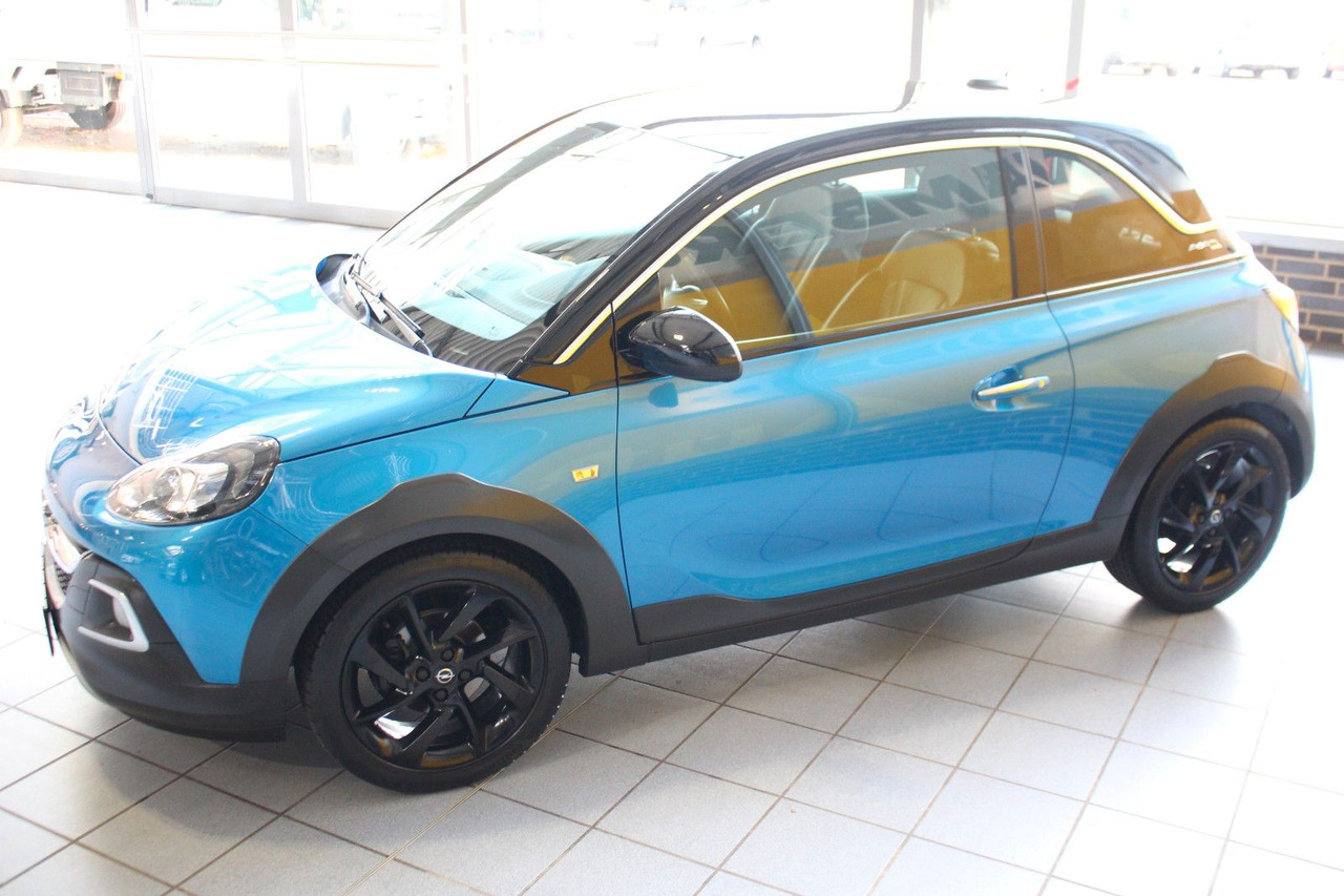 Opel Adam Rocks Sitz/Lenkradheizung Bluetooth - Voiture: photos 5 Opel Adam Rocks Sitz/Lenkradheizung Bluetooth - Voiture: photos 5