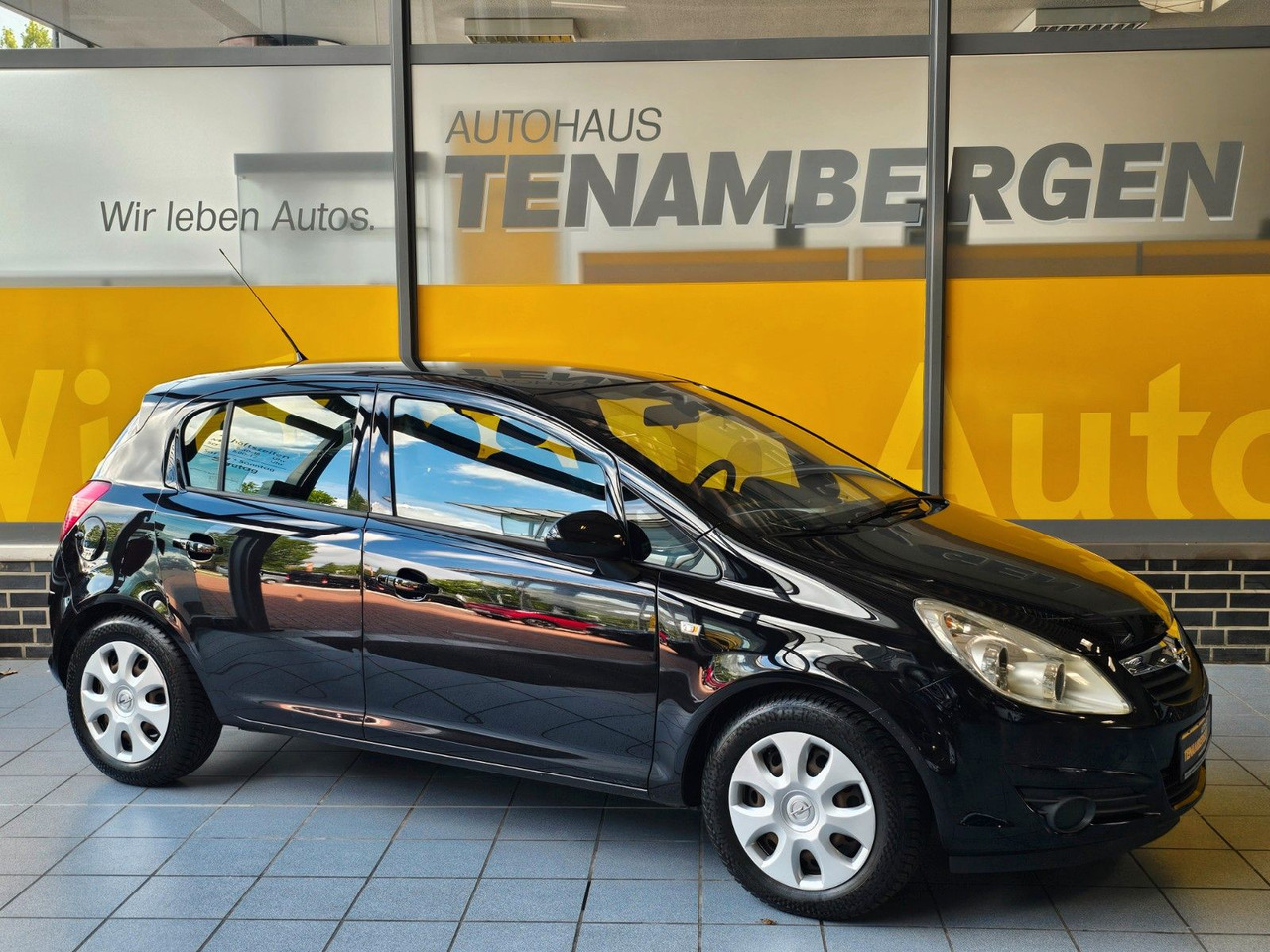 Opel Corsa D - Voiture: photos 1 Opel Corsa D - Voiture: photos 1