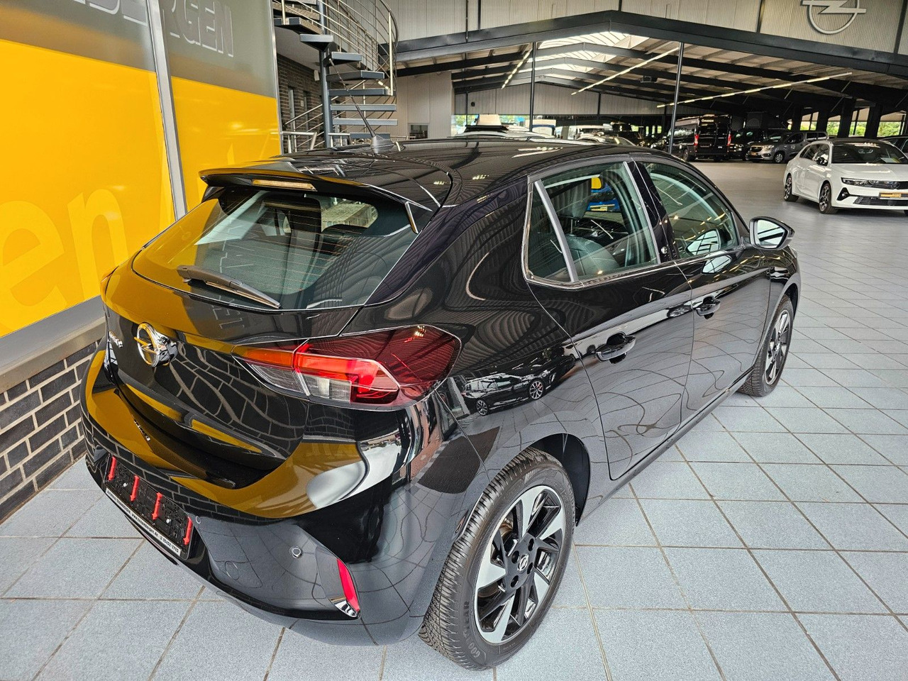 Opel Corsa F e Elegance Navi Pro SHZ LED 50KW DAB - Voiture: photos 3 Opel Corsa F e Elegance Navi Pro SHZ LED 50KW DAB - Voiture: photos 3