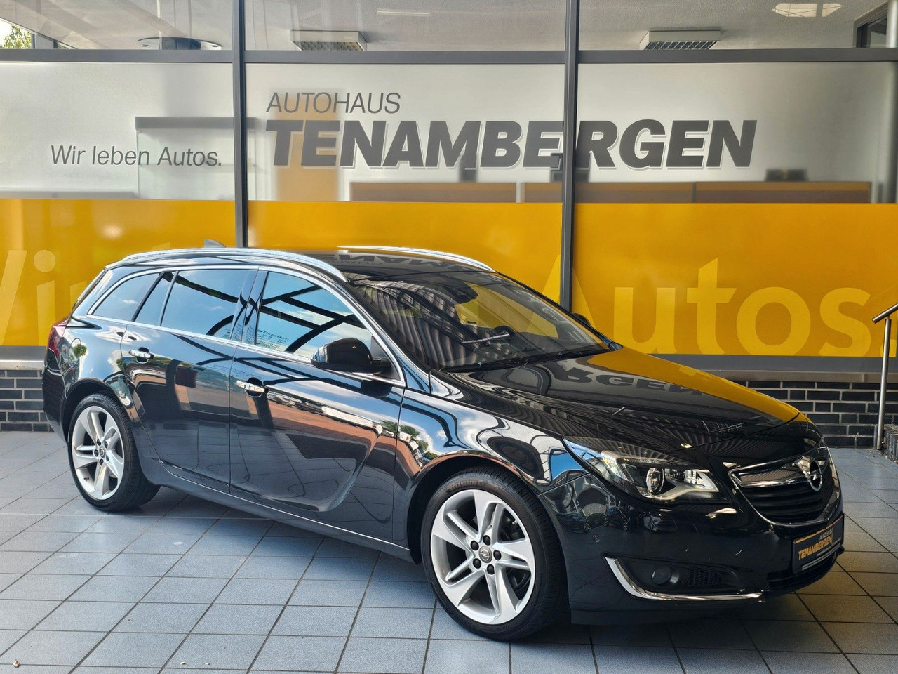 Opel Insignia A Business Innovation AHK ACC Leder Nav - Voiture: photos 1 Opel Insignia A Business Innovation AHK ACC Leder Nav - Voiture: photos 1