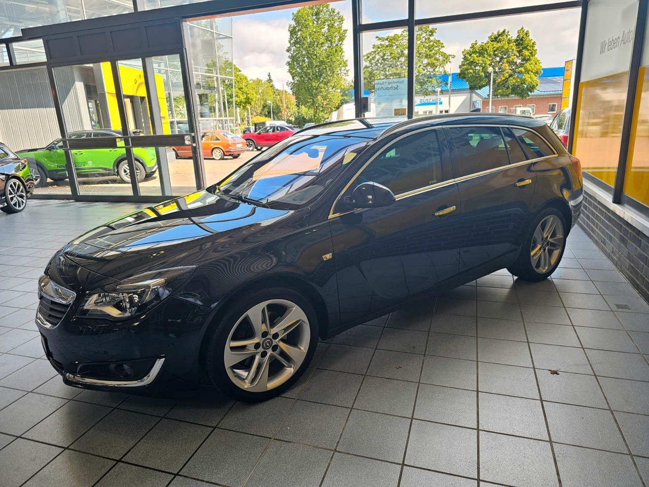 Opel Insignia A Business Innovation AHK ACC Leder Nav - Voiture: photos 3 Opel Insignia A Business Innovation AHK ACC Leder Nav - Voiture: photos 3