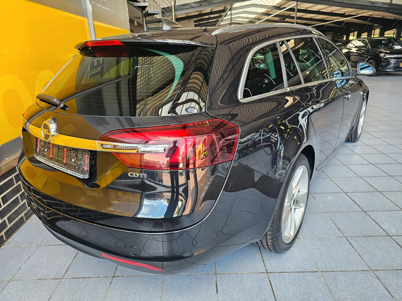 Opel Insignia A Business Innovation AHK ACC Leder Nav - Voiture: photos 4 Opel Insignia A Business Innovation AHK ACC Leder Nav - Voiture: photos 4