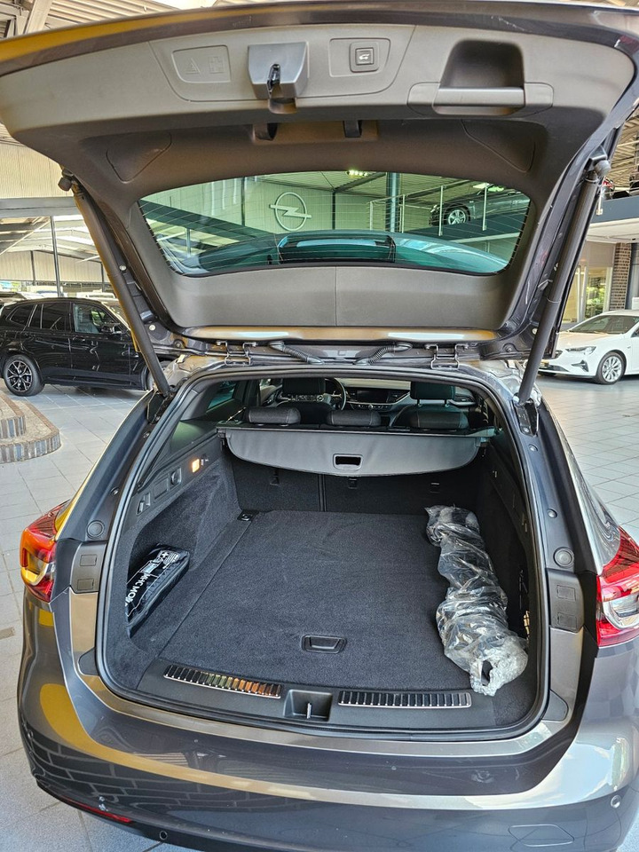 Voiture Opel Insignia B ST Business IntelliLux LED Tot Winkel: photos 13