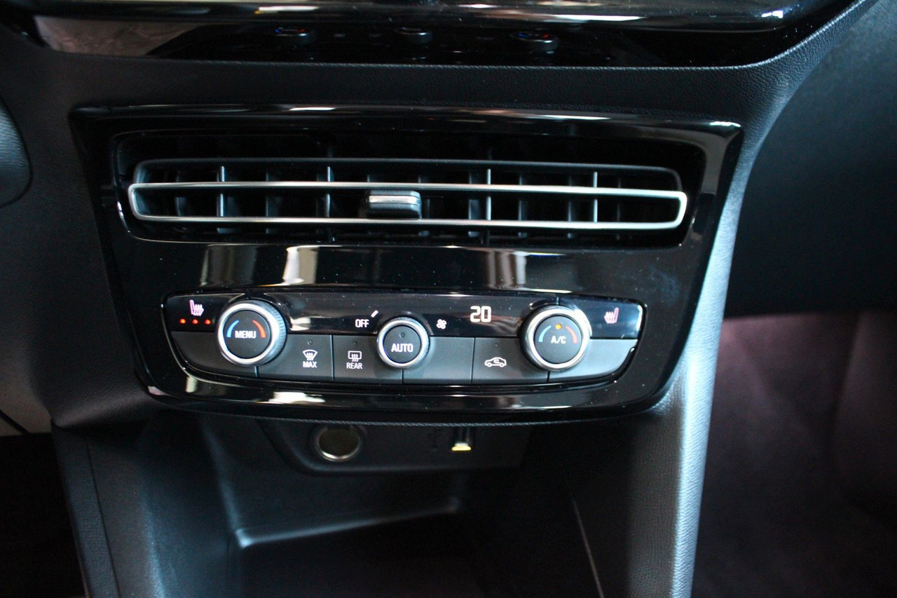 SUV Opel Mokka e Elegance Lenkradheizung 180° Kamera LED: photos 16