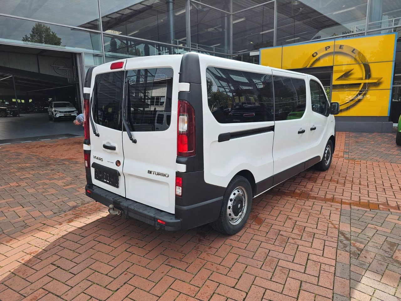 Opel Vivaro B Combi Bus L2H1 2,9t AHK - Transport de personnes: photos 4 Opel Vivaro B Combi Bus L2H1 2,9t AHK - Transport de personnes: photos 4
