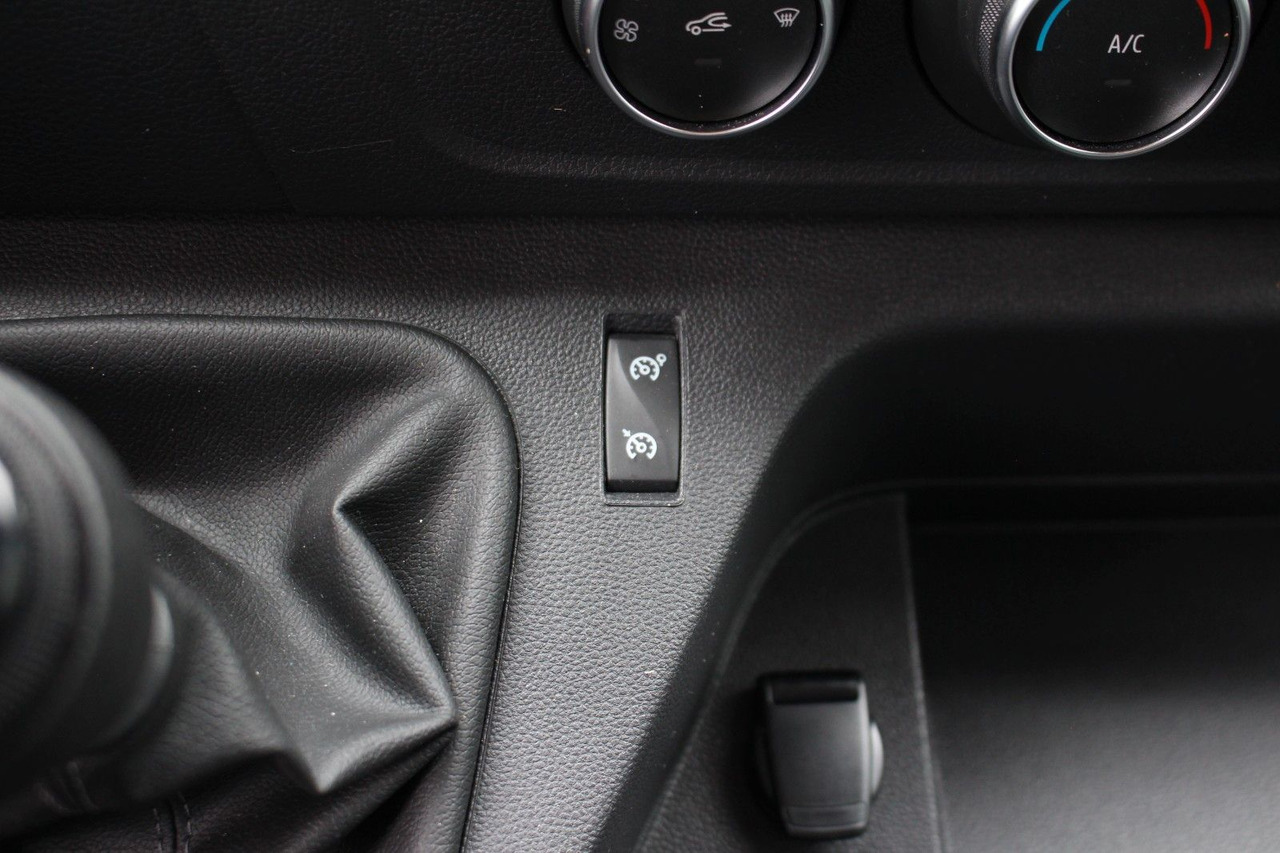 Fourgon utilitaire, Utilitaire double cabine Renault Master Kasten 6-Sitzer L3H2 HKa 3,5t Klima: photos 18 Fourgon utilitaire, Utilitaire double cabine Renault Master Kasten 6-Sitzer L3H2 HKa 3,5t Klima: photos 18