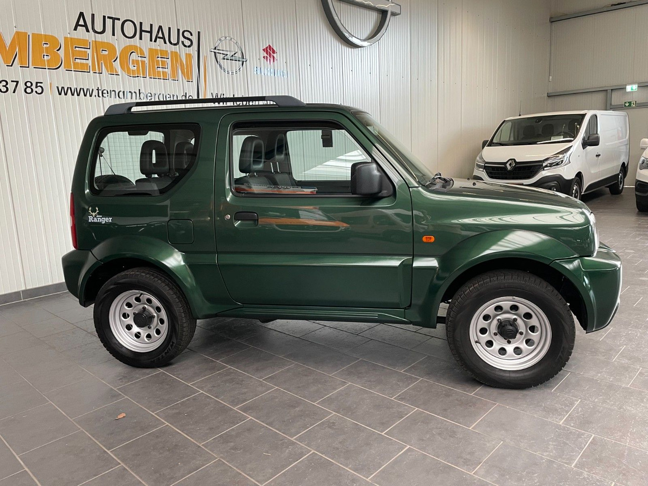 Suzuki Jimny 1.3 Allrad Ranger - SUV: photos 2 Suzuki Jimny 1.3 Allrad Ranger - SUV: photos 2