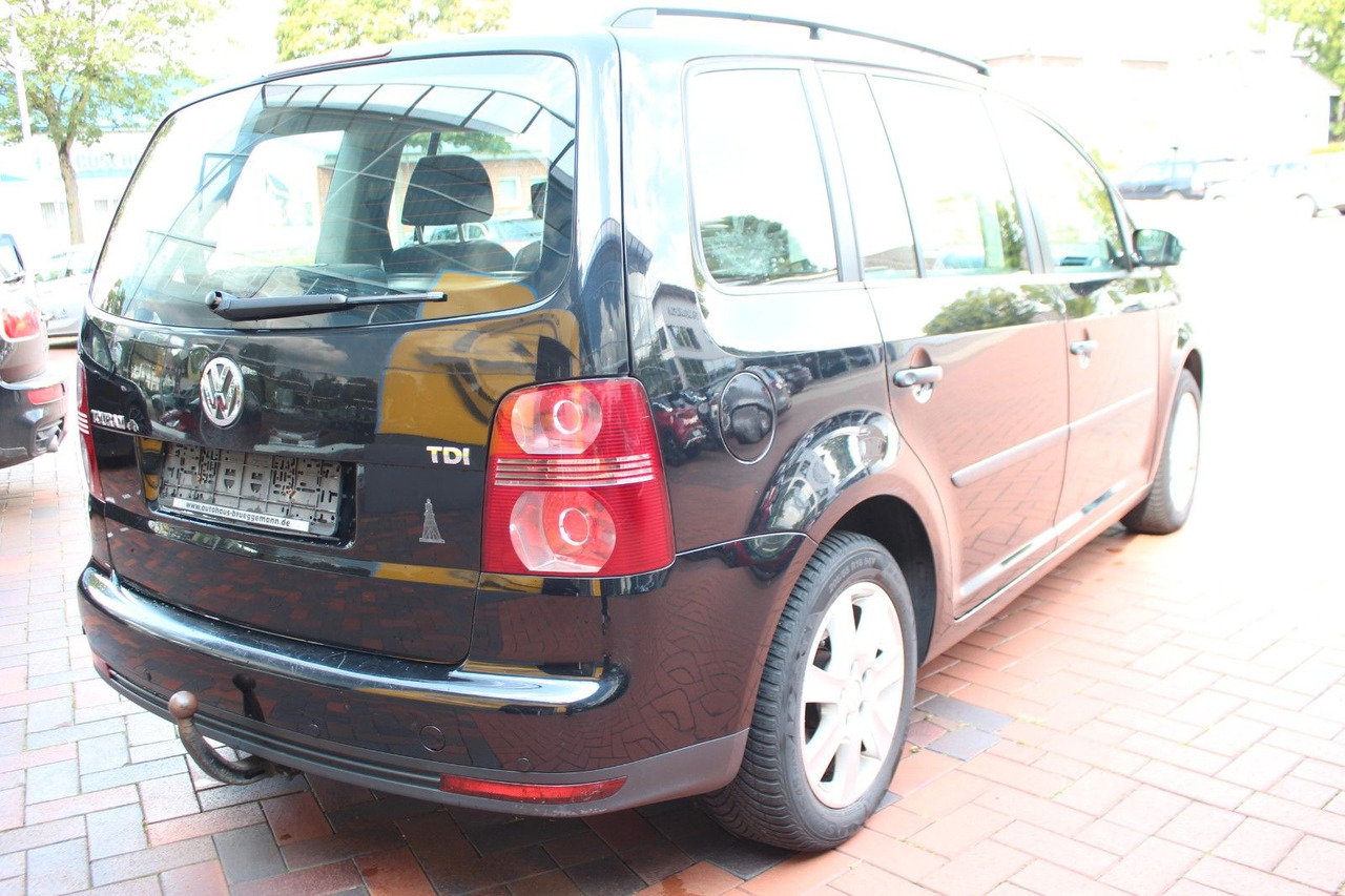 Volkswagen Touran Conceptline AHK 7 Sitze - Transport de personnes: photos 5 Volkswagen Touran Conceptline AHK 7 Sitze - Transport de personnes: photos 5