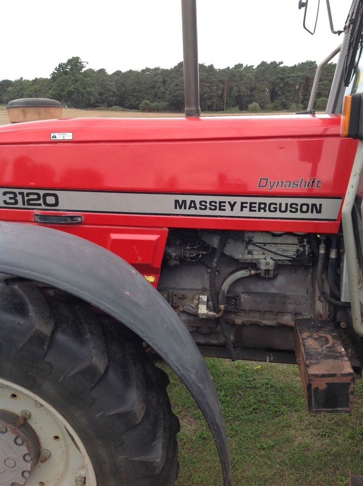 Massey Ferguson 3120 - Tracteur agricole: photos 4 Massey Ferguson 3120 - Tracteur agricole: photos 4