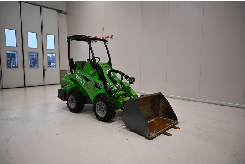 Avant 423 - Chargeuse sur pneus: photos 5 Avant 423 - Chargeuse sur pneus: photos 5