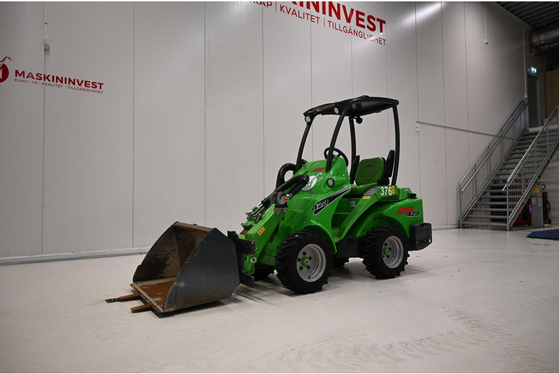 Avant 423 - Chargeuse sur pneus: photos 2 Avant 423 - Chargeuse sur pneus: photos 2