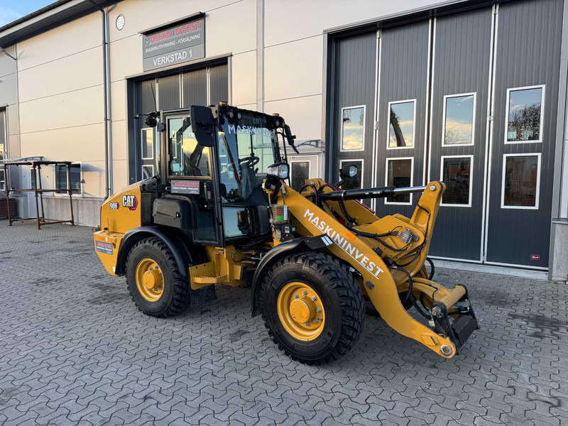 Caterpillar 906 NG BIO CAT 906 Next Gen - Chargeuse sur pneus: photos 5 Caterpillar 906 NG BIO CAT 906 Next Gen - Chargeuse sur pneus: photos 5