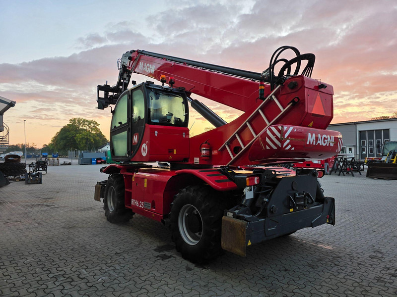 MAGNI RTH 6.25 - Chariot télescopique: photos 5 MAGNI RTH 6.25 - Chariot télescopique: photos 5