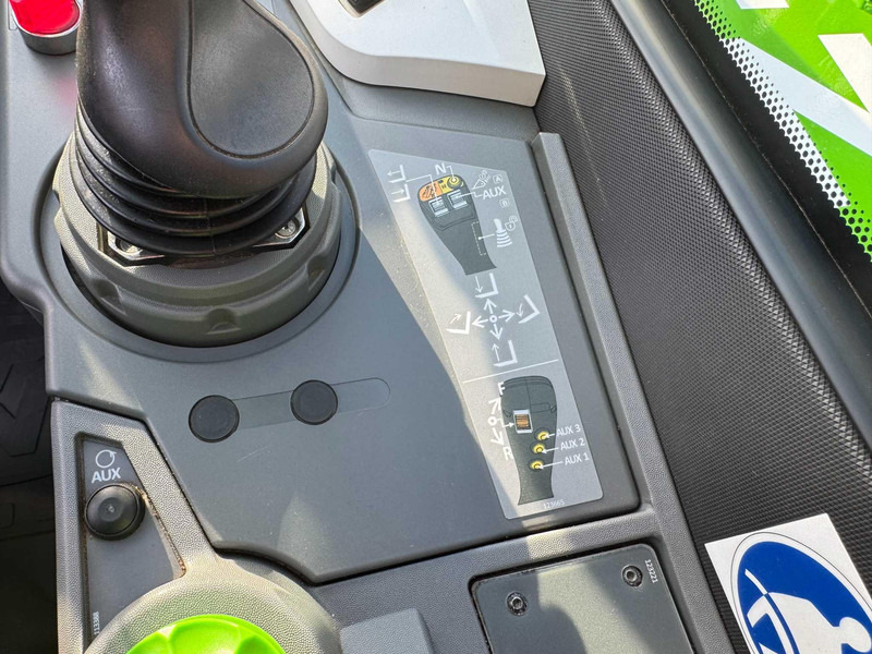 Chariot télescopique Merlo TF 38.10 Merlo TF 38.10 CS: photos 15 Chariot télescopique Merlo TF 38.10 Merlo TF 38.10 CS: photos 15