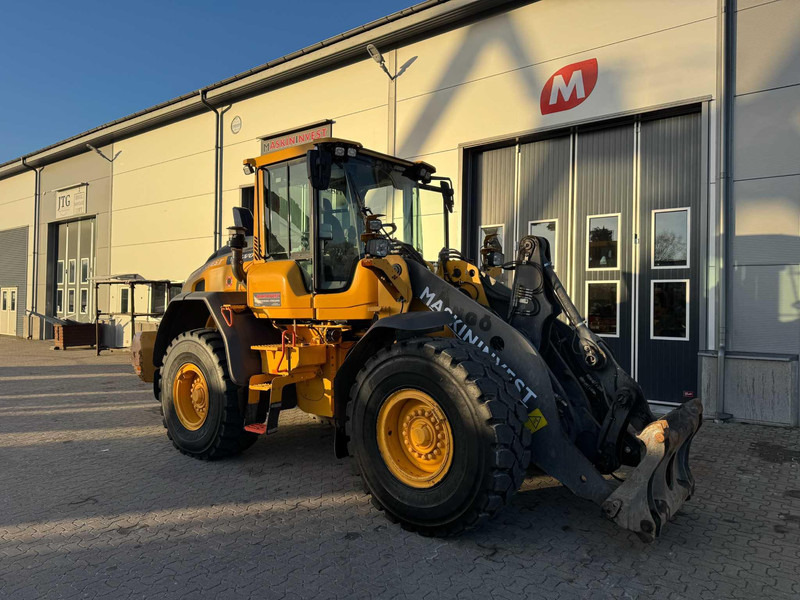 Volvo L90H Volvo L90H - Chargeuse sur pneus: photos 5 Volvo L90H Volvo L90H - Chargeuse sur pneus: photos 5