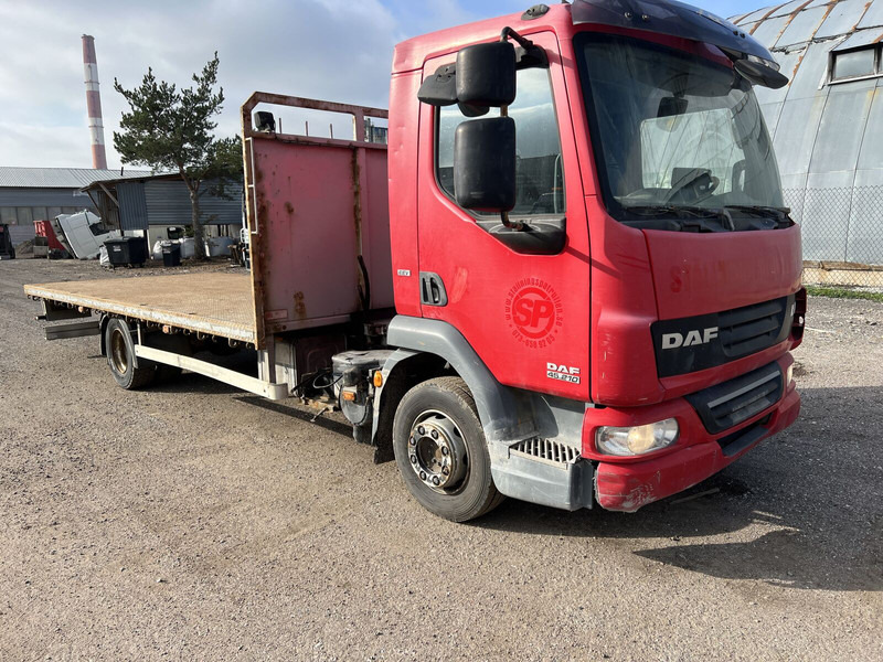 DAF LF45 210 - Camion plateau: photos 2 DAF LF45 210 - Camion plateau: photos 2