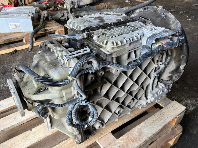 Volvo AT2612E - Boîte de vitesse: photos 4 Volvo AT2612E - Boîte de vitesse: photos 4