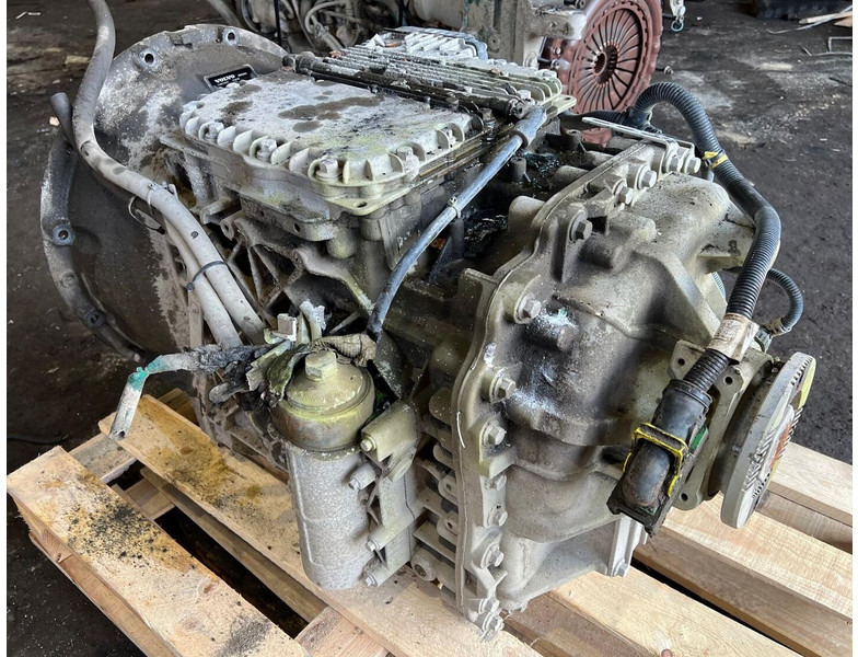 Volvo AT2612E - Boîte de vitesse: photos 3 Volvo AT2612E - Boîte de vitesse: photos 3