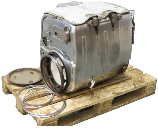 DAF XF106 Katalysator 2300749 Gereviseerd - Catalyseur pour Camion: photos 2 DAF XF106 Katalysator 2300749 Gereviseerd - Catalyseur pour Camion: photos 2