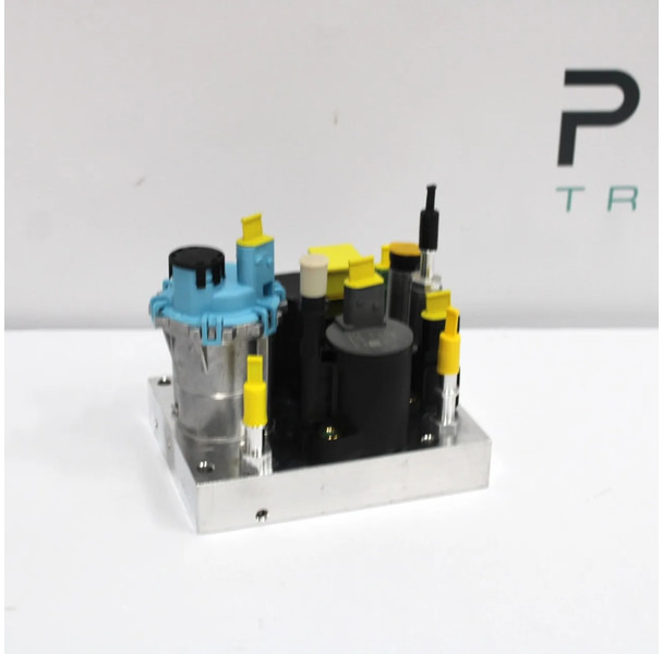 Volvo FH/FM AdBlue Pomp 21679299 | 7421892627 | 23387854 Nieuw - Système de carburant pour Camion: photos 1 Volvo FH/FM AdBlue Pomp 21679299 | 7421892627 | 23387854 Nieuw - Système de carburant pour Camion: photos 1