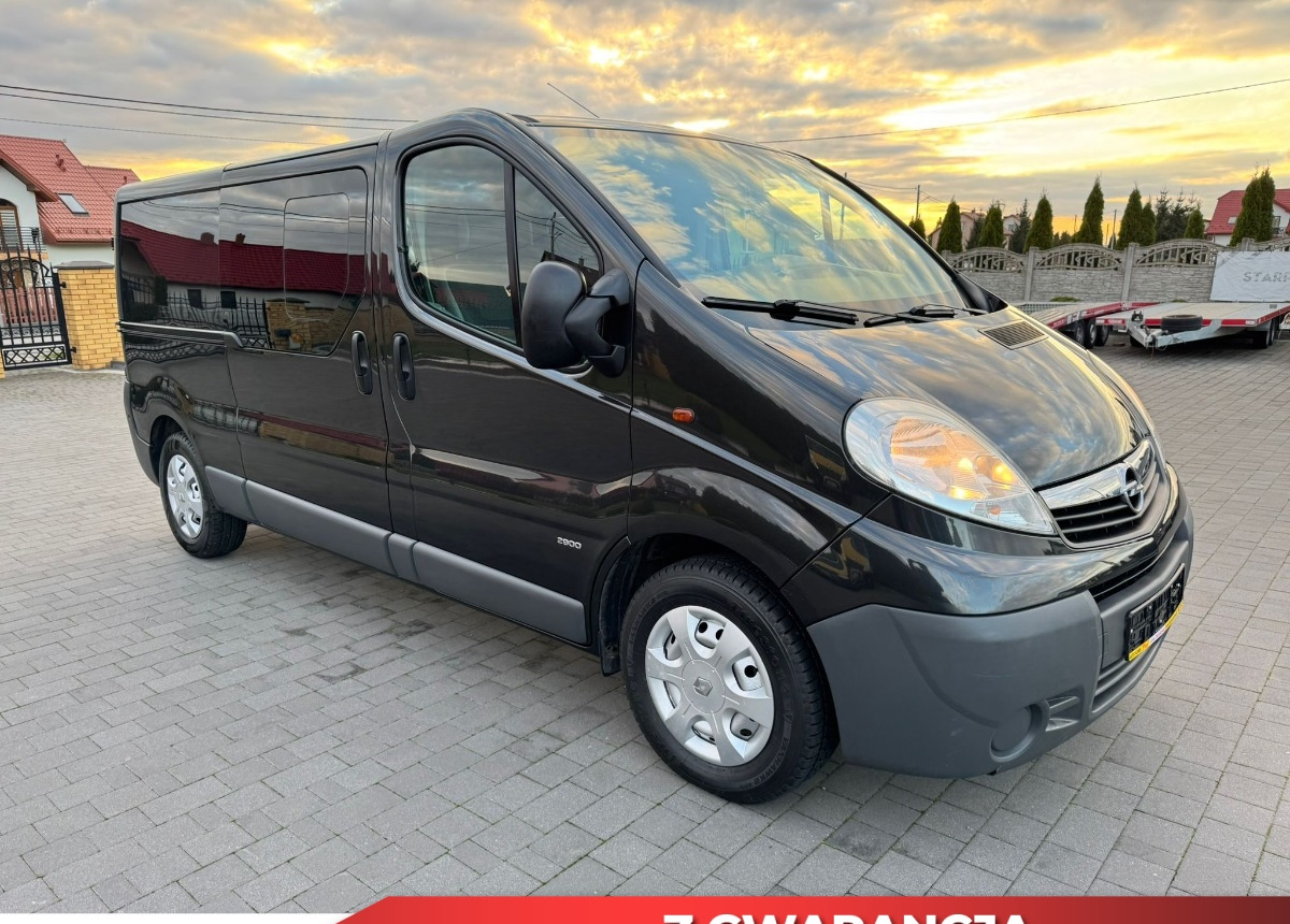 Opel Vivaro Doka Long 2.5 150 ps. L2 H1 - Utilitaire double cabine: photos 1 Opel Vivaro Doka Long 2.5 150 ps. L2 H1 - Utilitaire double cabine: photos 1