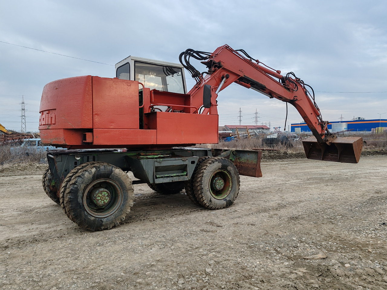 Case Poclain 61P - Pelle sur pneus: photos 5 Case Poclain 61P - Pelle sur pneus: photos 5